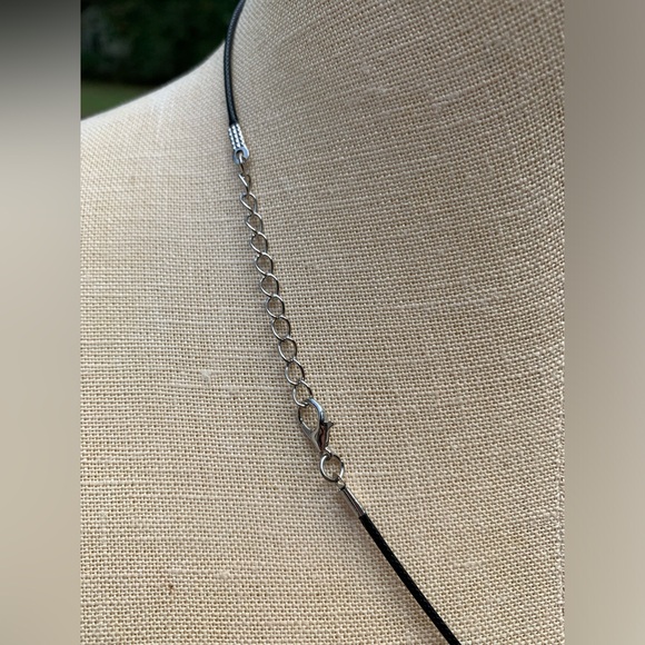 Handmade Genuine Stone Heart Amulet Necklace - Picture 6 of 12